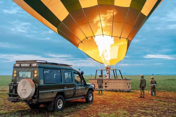 Capture the magic of the moment with balloons_ @serengetiballoonsafaris